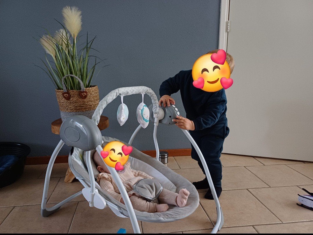 Comfortabele schommelstoel voor baby's met muziek, Kinderen en Baby's, Ophalen of Verzenden, Gebruikt, Schommelstoel, Verstelbaar