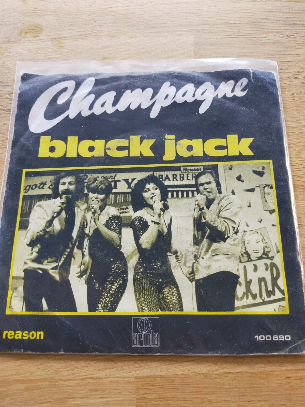Champagne , black jack, Ophalen of Verzenden, Zo goed als nieuw, Pop