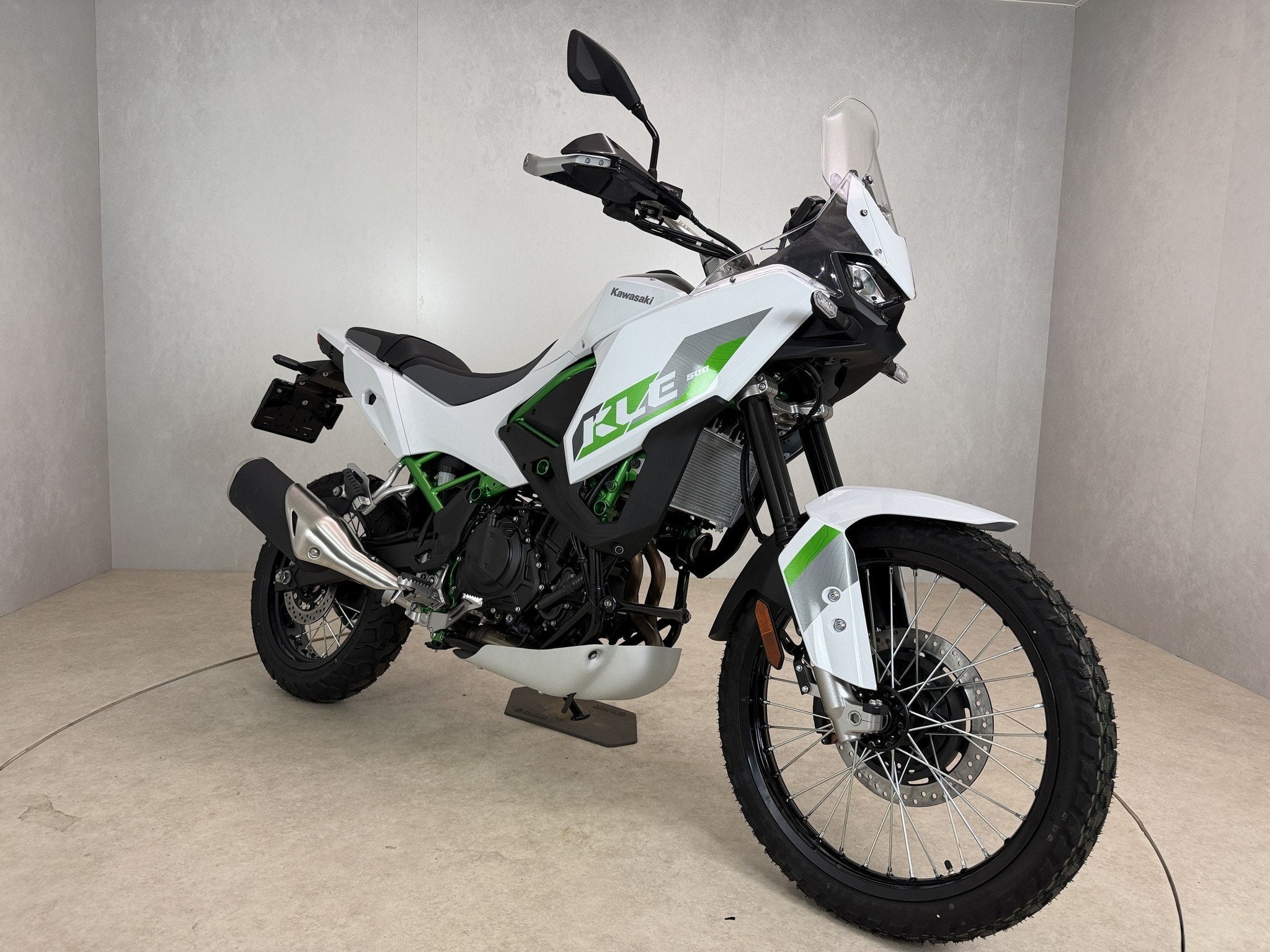 Kawasaki KLE 500SE (bj 2026), Motoren, Motoren | Kawasaki, Bedrijf, Info@kawasaki.nl, Toermotor, Jacobus Spijkerdreef 1-3
2132 PZ  Hoofddorp, NL