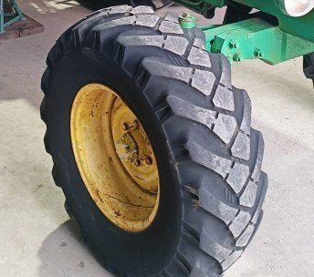 Voorbanden+velg john deere 12.5 18, Ophalen, Gebruikt