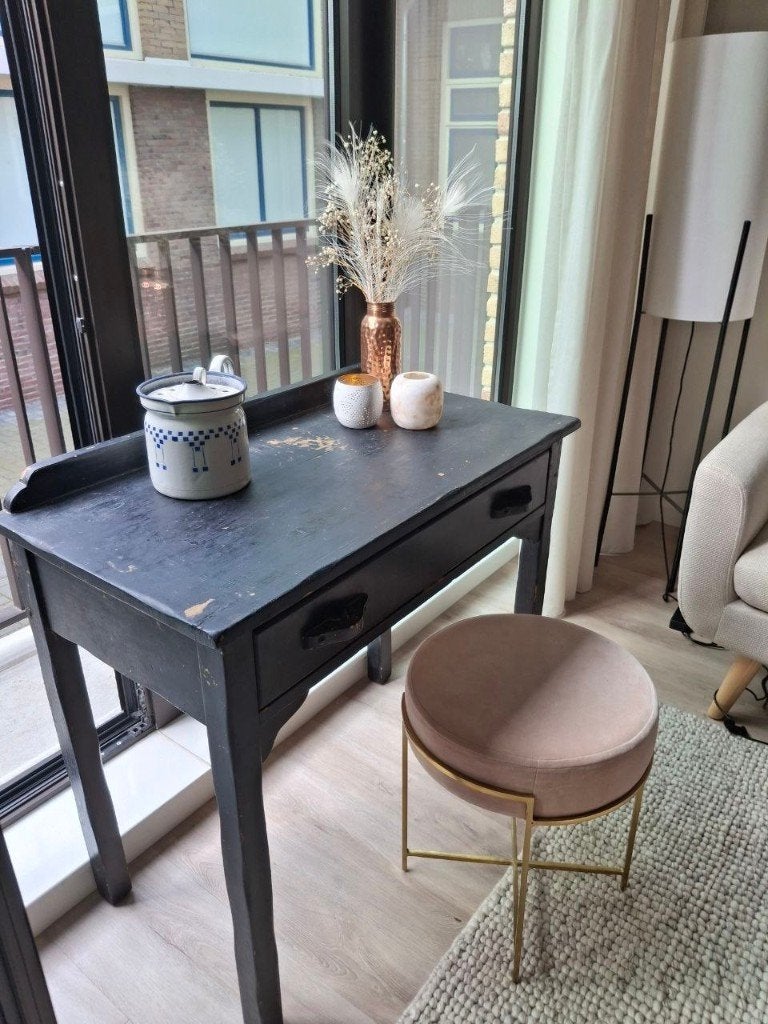 Brocante tafeltje – zwart hout met lade, Antiek en Kunst, Ophalen
