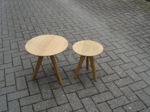Twee LUMZ eiken bijzettafeltjes Giani Zento, 45 tot 60 cm, Minder dan 55 cm, Gebruikt, Rond