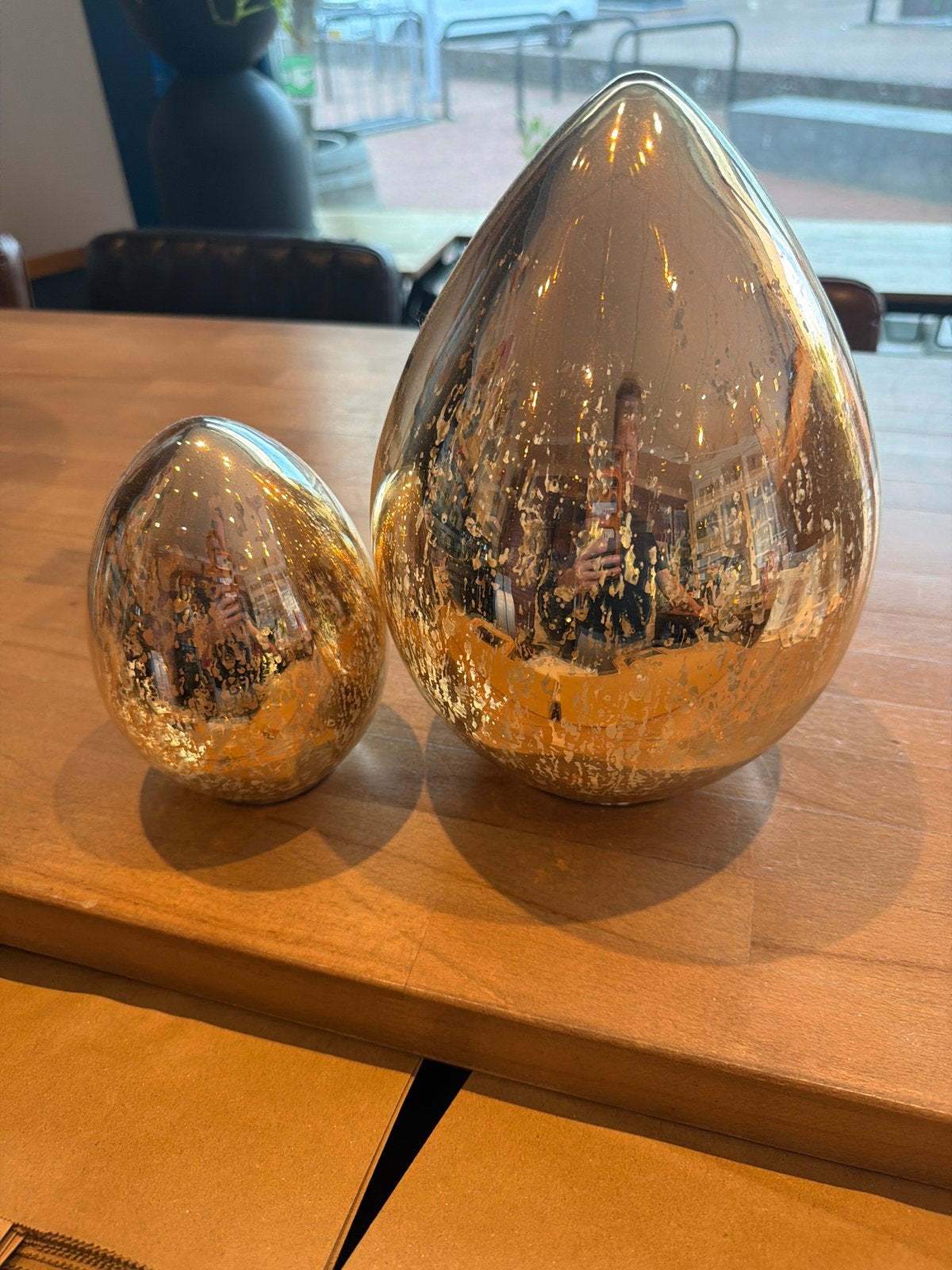 Decoratieve gouden druppelvormige ornamenten (set van 2), Ophalen of Verzenden, Zo goed als nieuw, Glas, Goud