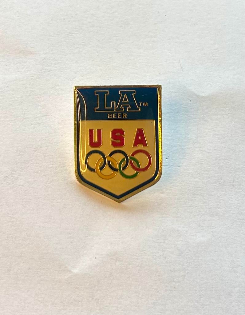 Vintage Olympische Spelen LA Beer USA Pin Speldje, Ophalen of Verzenden, Zo goed als nieuw, Overige onderwerpen, Speldje of Pin