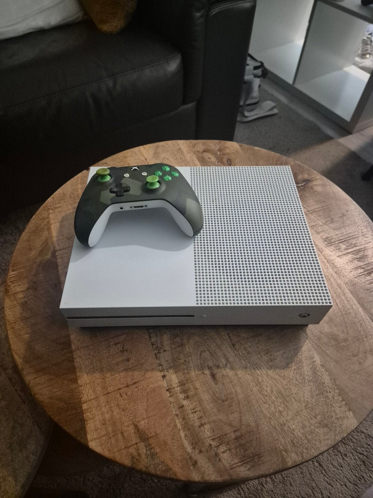 Xbox One S met controller, Spelcomputers en Games, Spelcomputers | Xbox One, Xbox One S, Ophalen of Verzenden, Met 1 controller