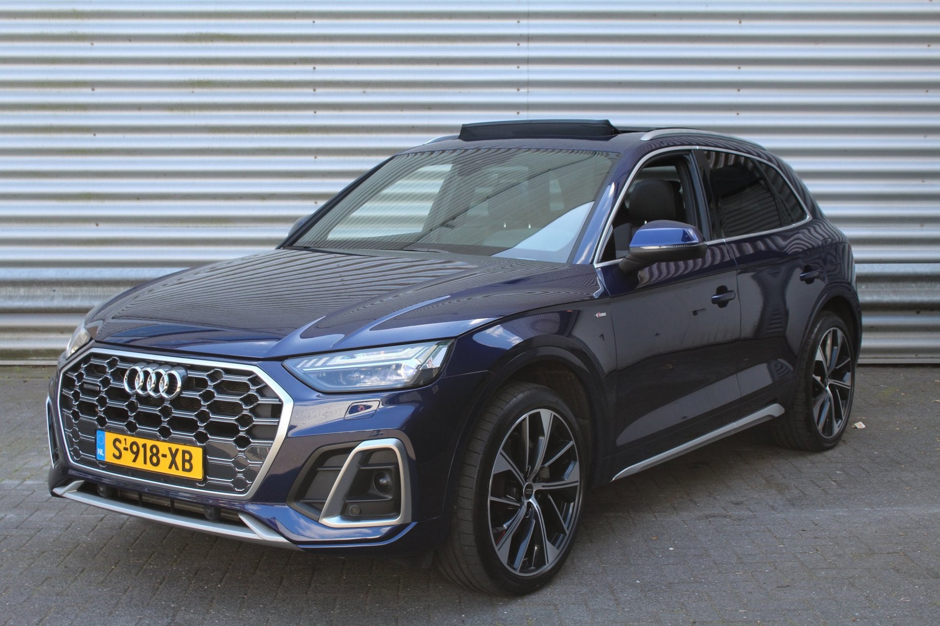 Audi Q5 50 TFSI e 299pk S edition Luchtvering RS Stoelen Pan, Auto's, Audi, Automaat, Gebruikt, 4 cilinders, Blauw