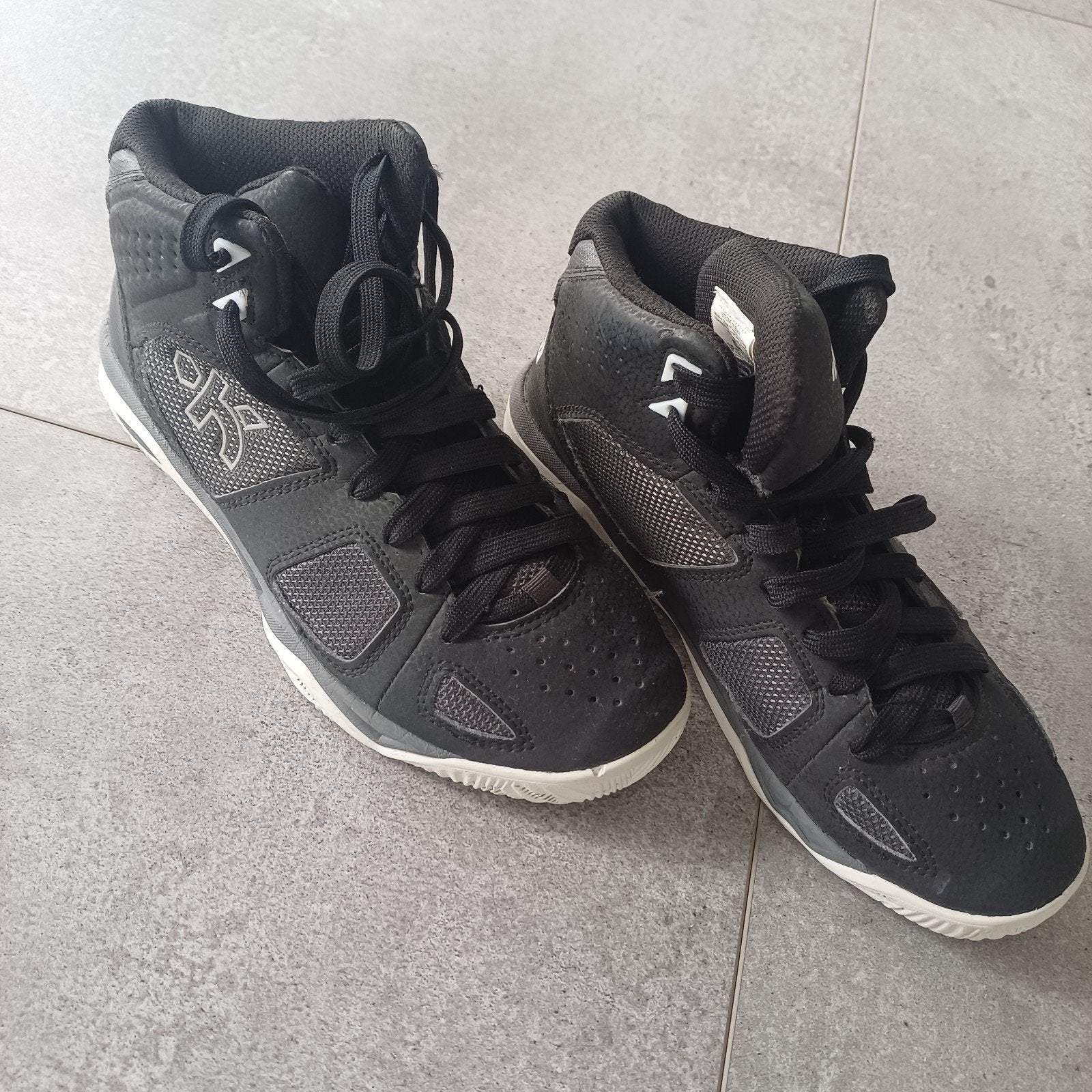 Zaalschoenen kipstra, Ophalen of Verzenden, Zo goed als nieuw, Meisje, Schoenen