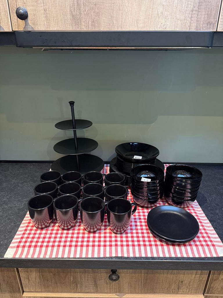 Nieuw Zwart Servies Set 12P - Hermes Mokken & Glazen Servies, Huis en Inrichting, Keuken | Servies, Ophalen, Nieuw, Glas, Effen