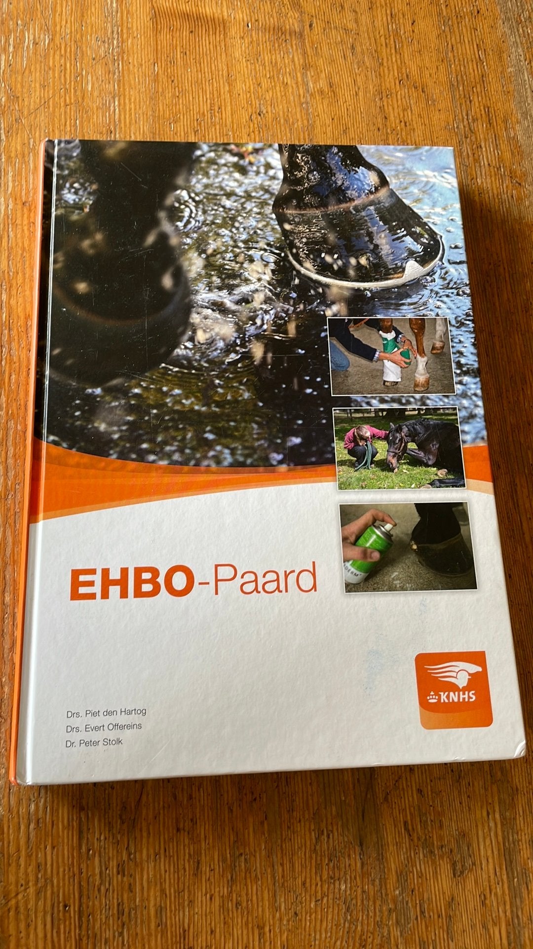 KNHS EHBO-Paard, Boeken, Ophalen of Verzenden, Zo goed als nieuw, Overige sporten, Piet den Hartog; Evert Offereins; Peter Stolk