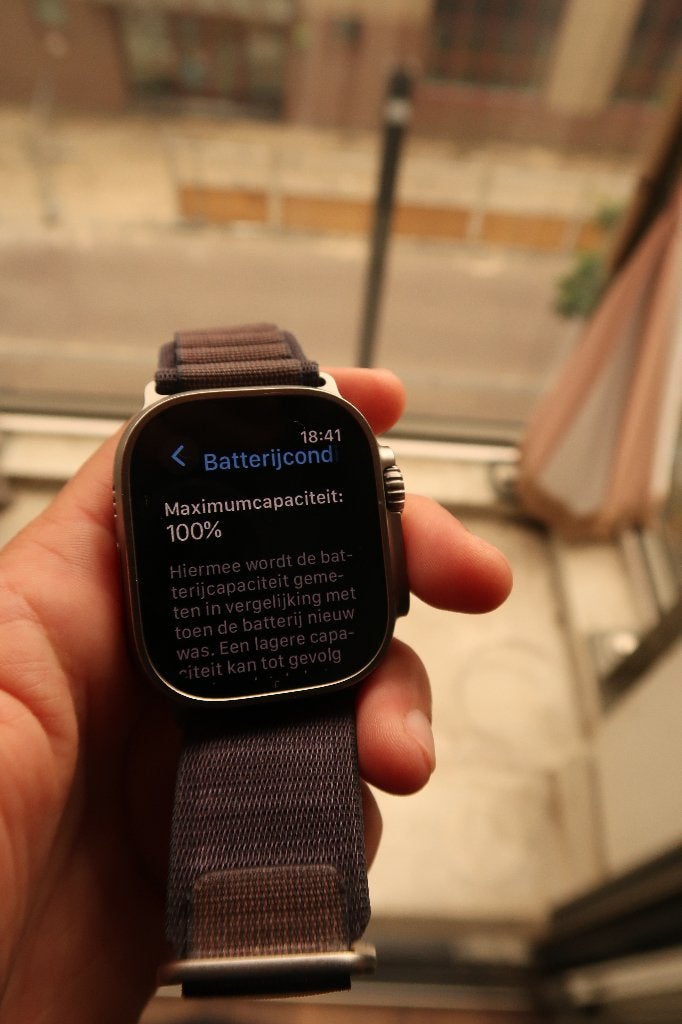 Apple Watch Ultra 2 (2023) 49mm Titanium – Compleet in doos, Ophalen, Apple Watch ⌚️, IOS, Zo goed als nieuw