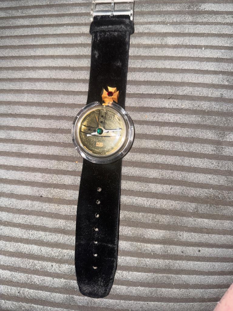 Vintage Swatch Pop Polshorloge met Fluweel Bandje, Kunststof, Polshorloge, Ophalen of Verzenden, Zo goed als nieuw