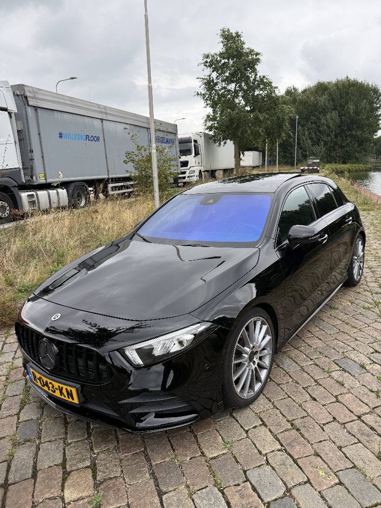 Mercedes-Benz A-Klasse 200 Business Solution AMG AUT. PANO, Auto's, Mercedes-Benz, 15 km/l, Zwart, 4 cilinders, Leder