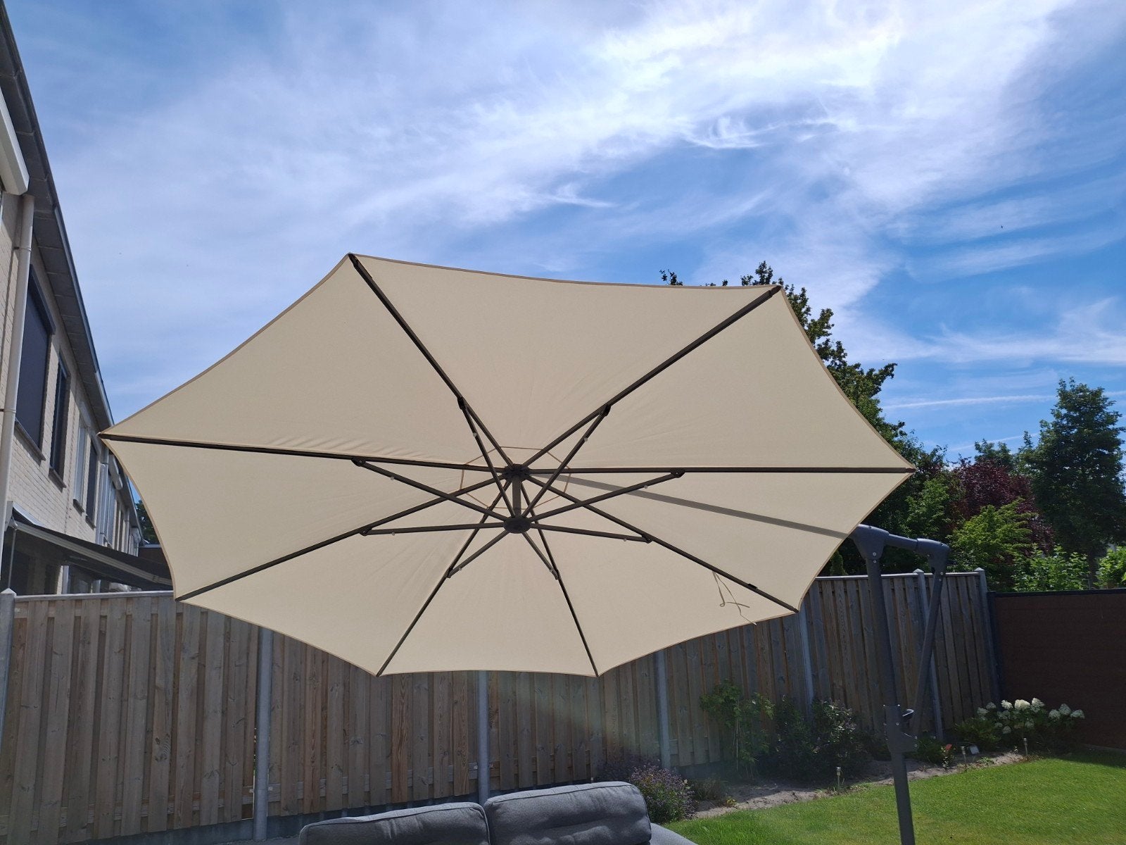 Glatz Sunwing Casa Zweefparasol - Zo goed als nieuw, Tuin en Terras, Parasols, Ophalen, Zo goed als nieuw, Zweefparasol