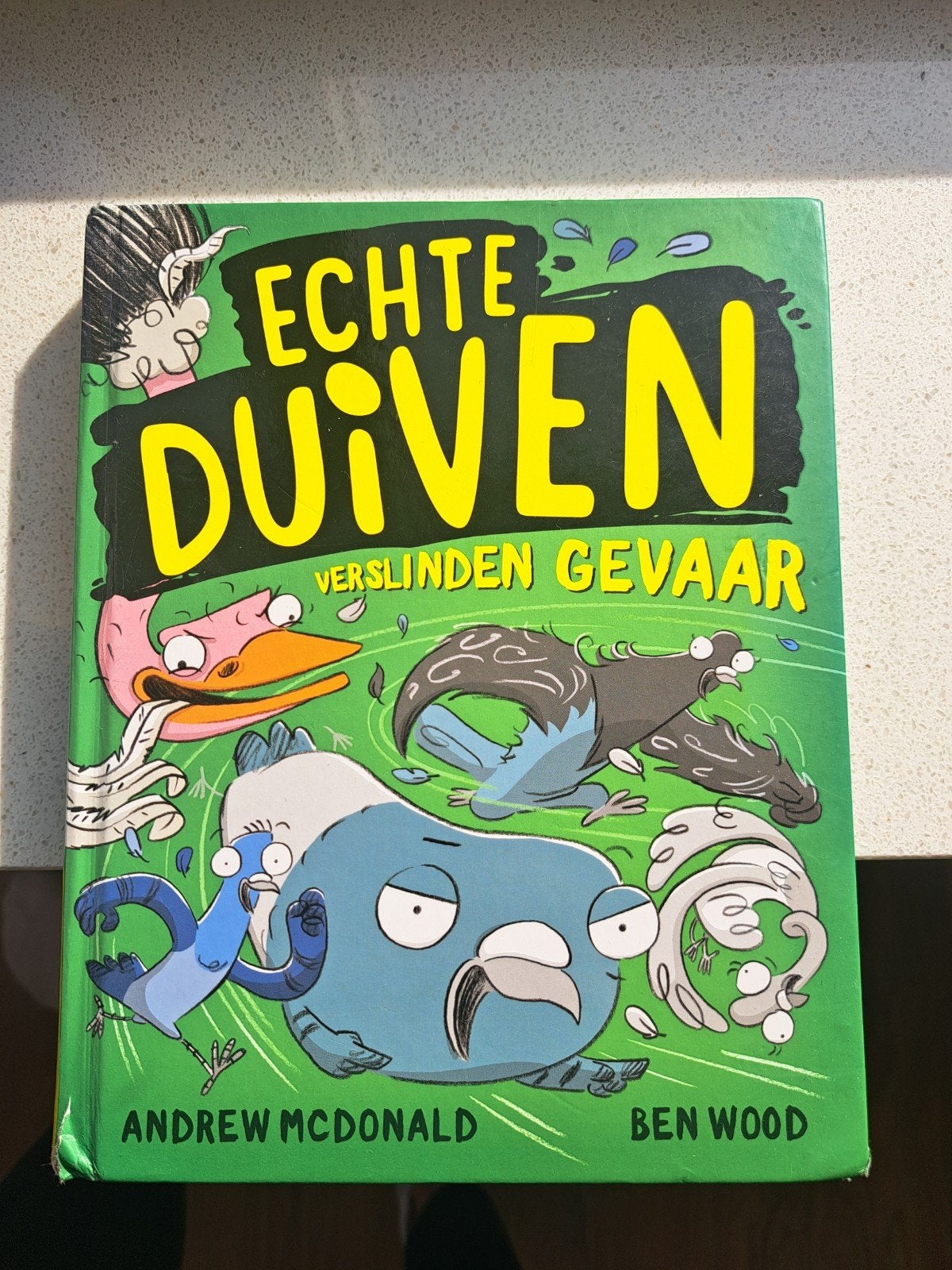 Echte Duiven: Verslinden Gevaar - Andrew McDonald & Ben Wood, Ophalen of Verzenden, Gelezen, Andrew McDonald, Fictie algemeen