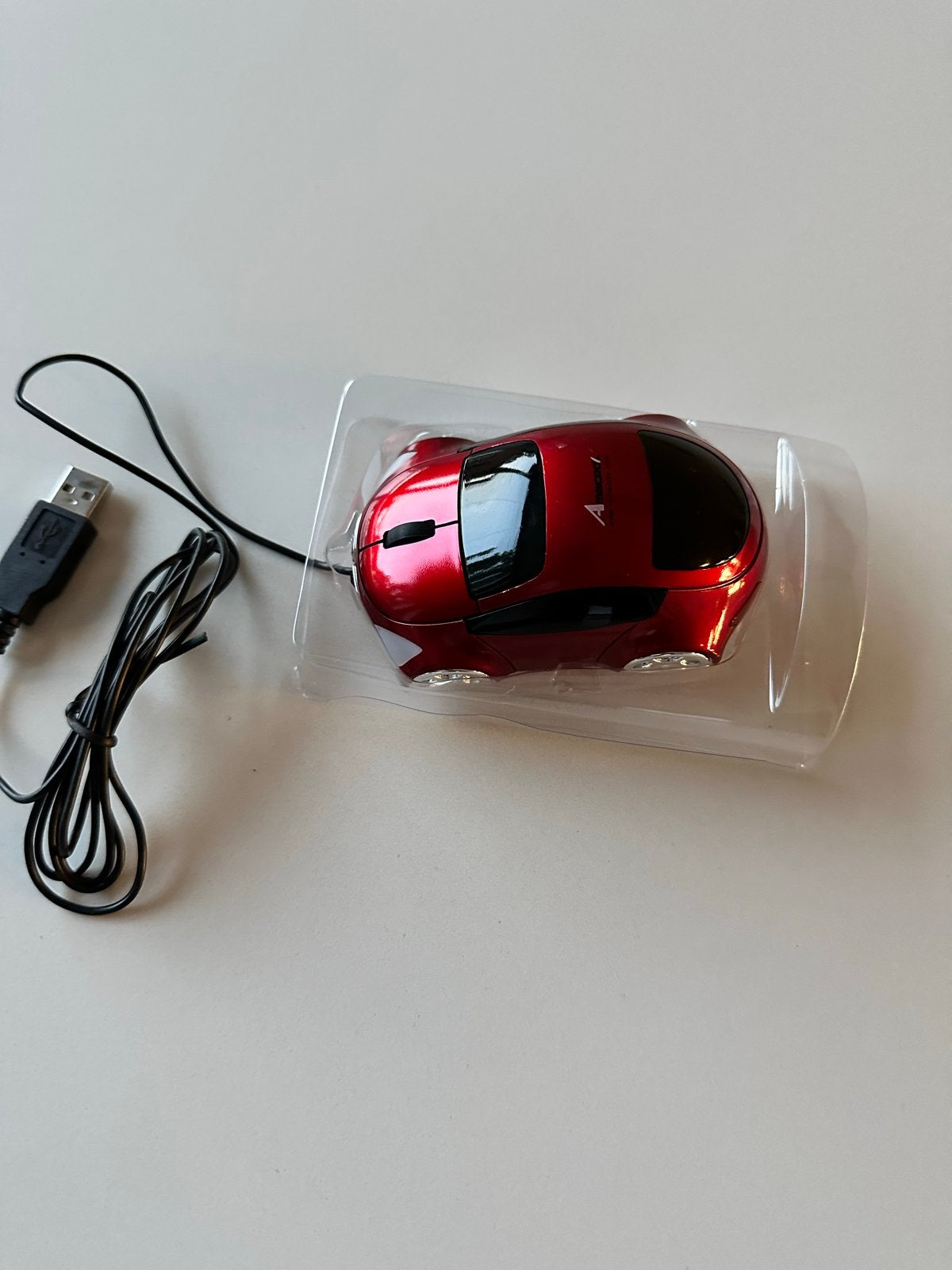 Leuke rode auto muis - Bedraad - Nieuw in verpakking, Computers en Software, Ophalen, Nieuw, Bedraad, Muis