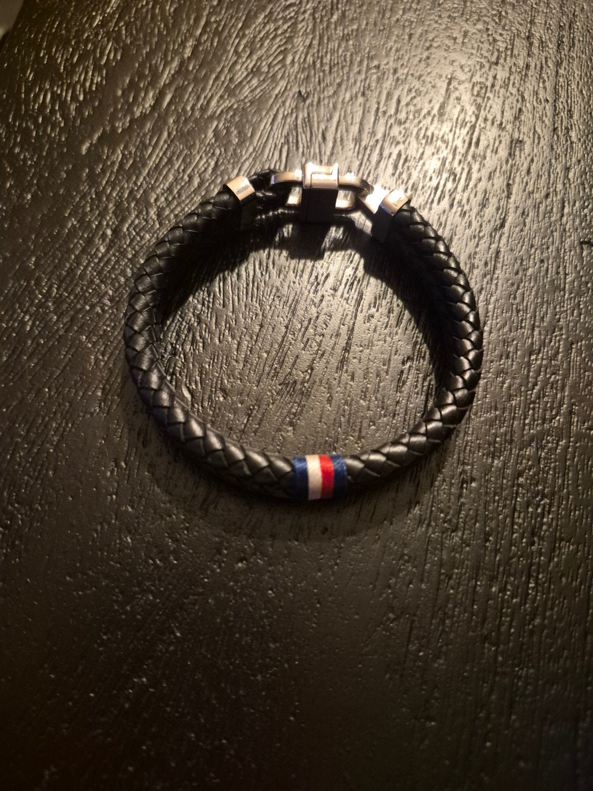 Tommy Hilfiger heren leren armband met vlagdetail, Sieraden, Tassen en Uiterlijk, Armbanden, Ophalen of Verzenden, Zo goed als nieuw