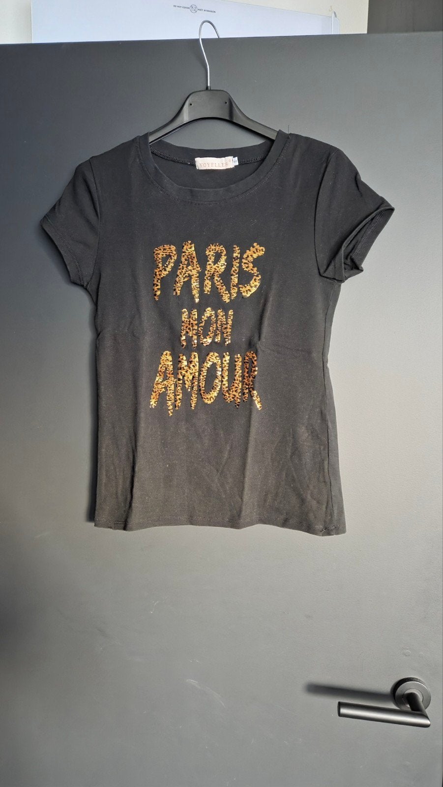 Zwart T-shirt met gouden pailletten 'Paris Mon Amour', Zwart, Ophalen of Verzenden, Zo goed als nieuw, Korte mouw