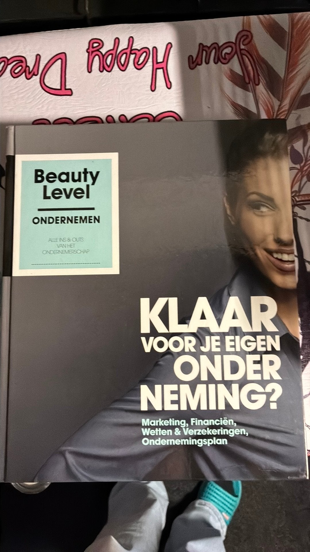 Beauty Level Ondernemen, Ophalen of Verzenden, Zo goed als nieuw, Economie en Marketing