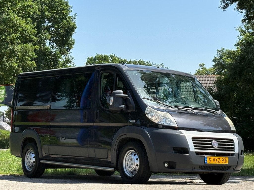 Fiat Ducato 35H 3.0|CNG|7P|DUBBELCABINE|airco|achteruitrijca, Auto's, Bestelauto's, Voorwielaandrijving, Euro 5, Gebruikt, Zwart