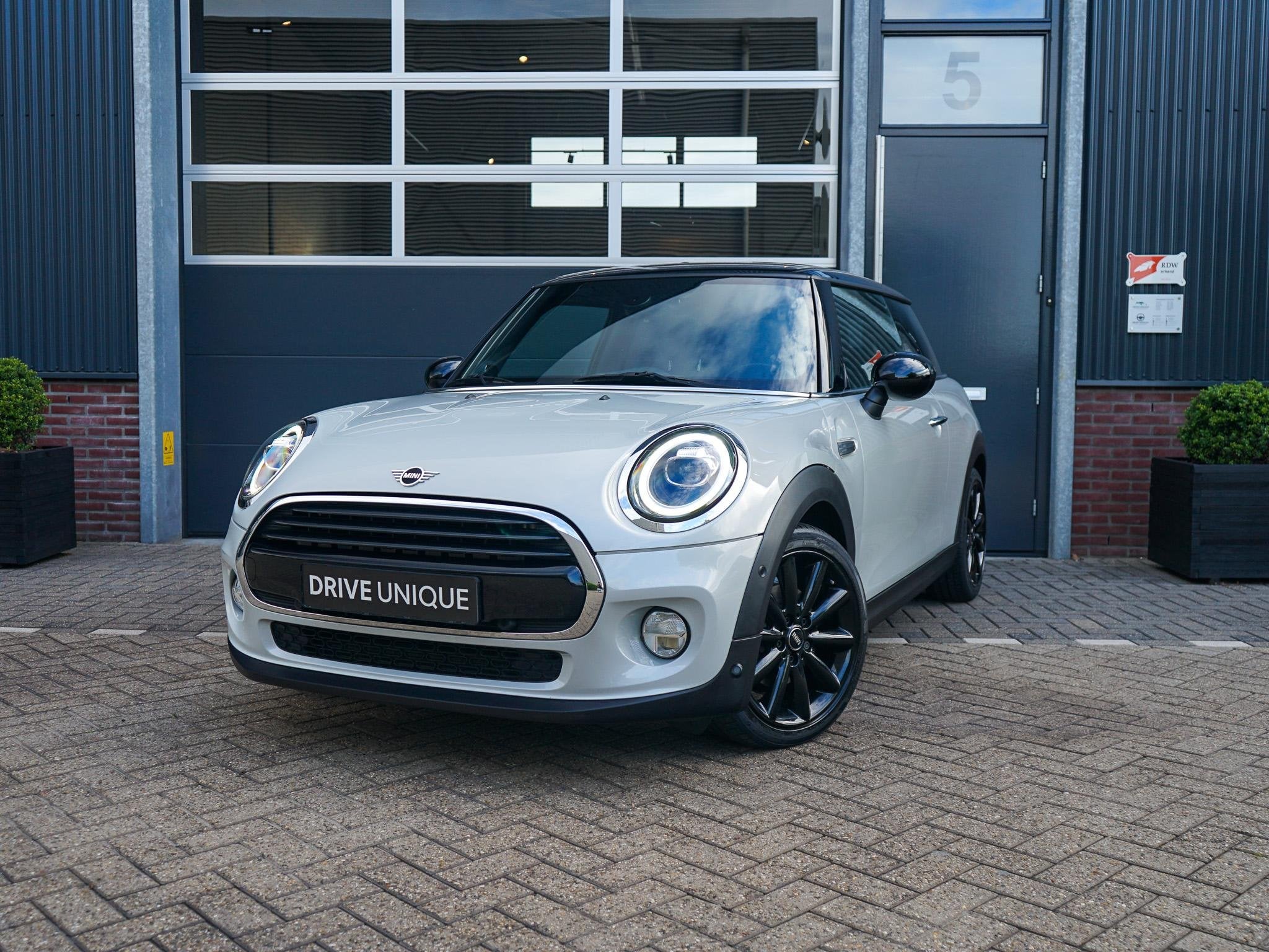 MINI Cooper 1.5 Chili, Voorwielaandrijving, 136 pk, Gebruikt, Automatische klimaatregeling
