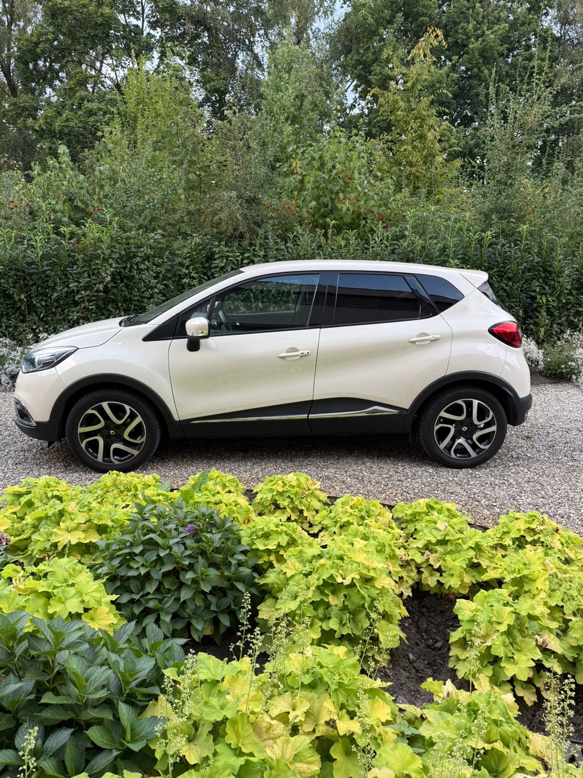 Renault Captur 1.5 DCI 90 2014 Wit/Beige, Auto's, Renault, Voorwielaandrijving, 28 km/l, 1145 kg, 4 cilinders