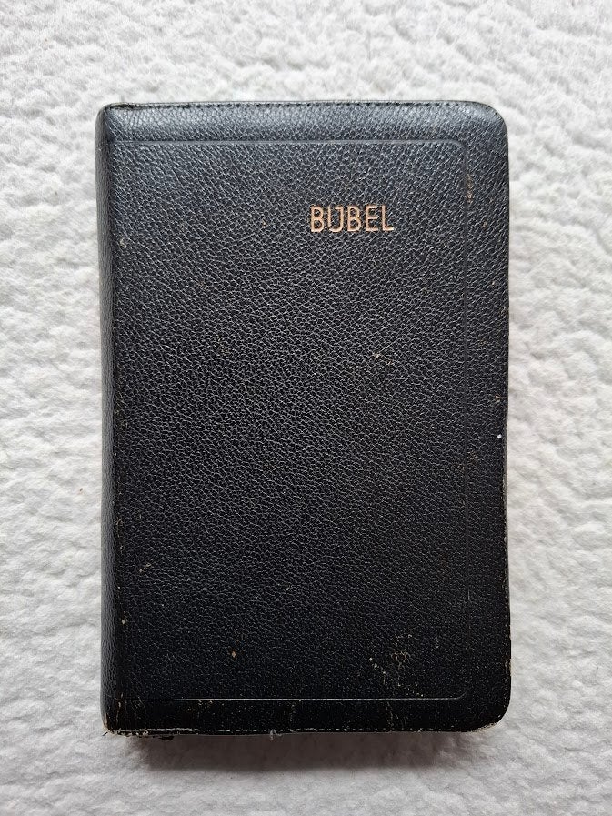 Major-Bijbel Statenvertaling met treksluiting in cassette, Ophalen of Verzenden, Gelezen