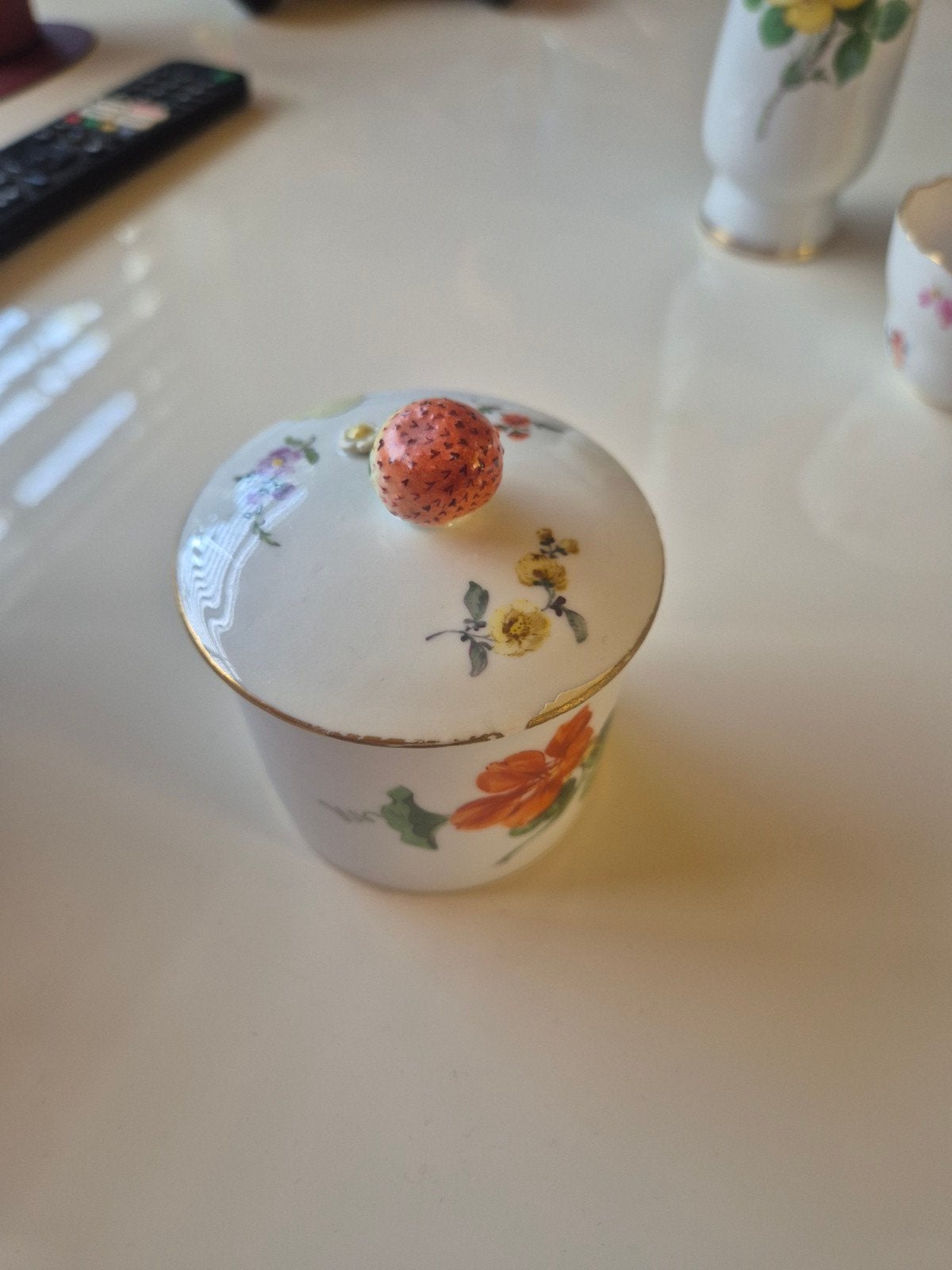 Antieke Meissen porseleinen suikerpot / bonbonnière, Antiek en Kunst, Ophalen of Verzenden