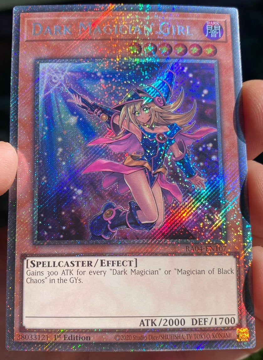 Yu-Gi-Oh! Dark Magician Girl RA04 1st Edition !, Hobby en Vrije tijd, Verzamelkaartspellen | Yu-gi-Oh!, Ophalen of Verzenden, Zo goed als nieuw