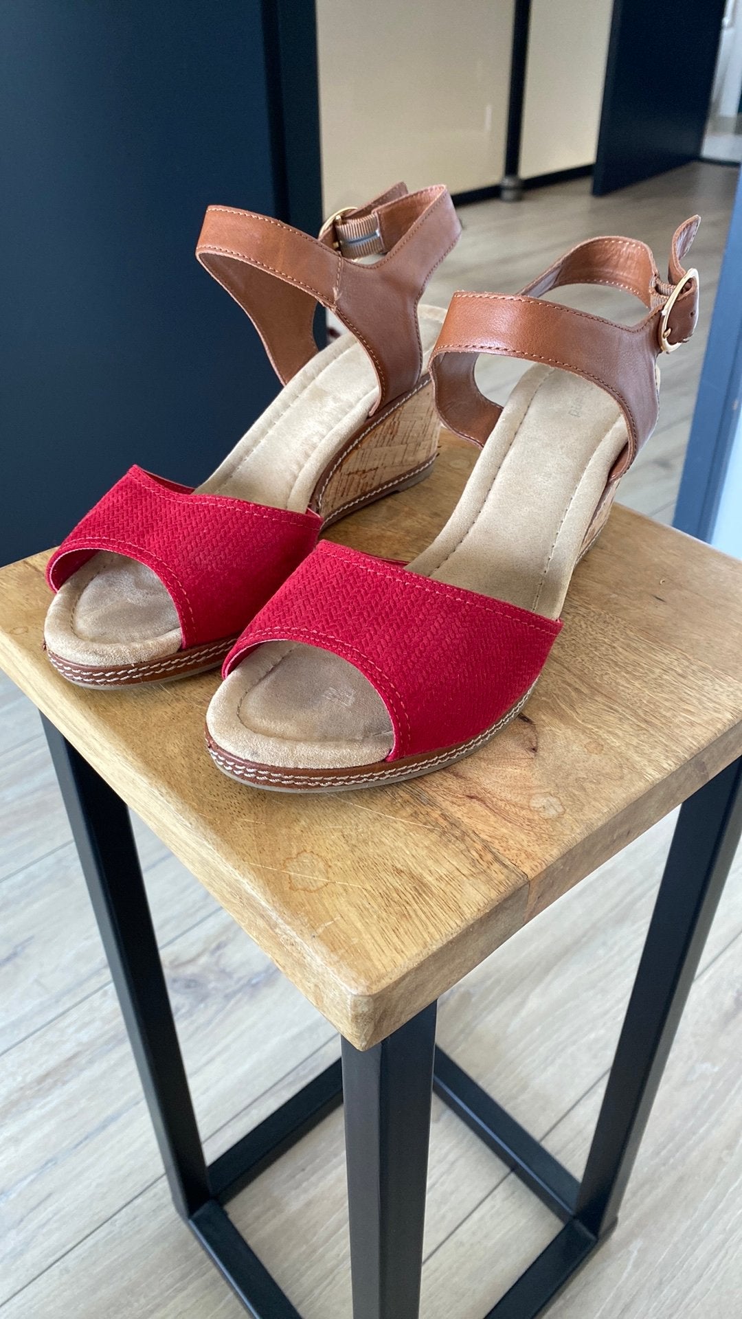 Rood bruine sleehak maat 43, Kleding | Dames, Schoenen, Ophalen of Verzenden, Zo goed als nieuw, Rood