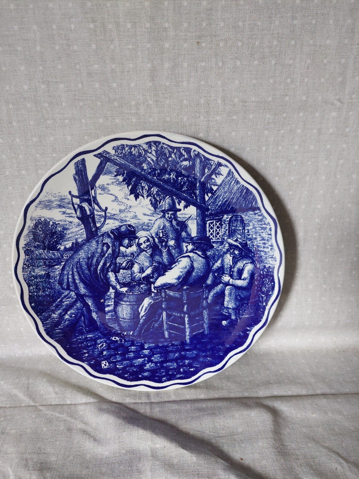 Boch Frères La Louvière Delft wandbord 29 cm, Antiek en Kunst, Antiek | Servies los, Ophalen of Verzenden