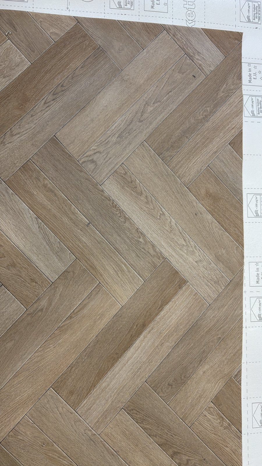 Nieuw coupon vinyl visgraat 2,25x4m - Budget outlet, Ophalen, Bruin, Nieuw, 5 tot 10 m²