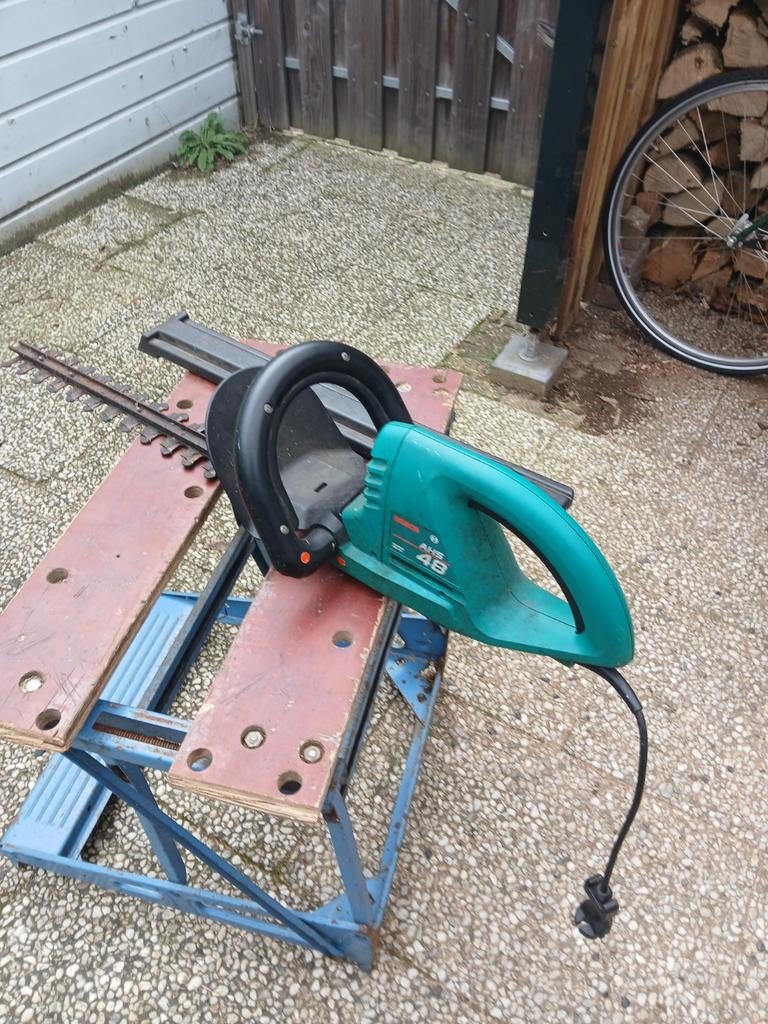 Bosch Heggenschaar AHS 48 - Gebruikt, Werkt Prima, Ophalen of Verzenden, Gebruikt, Elektrisch, Bosch