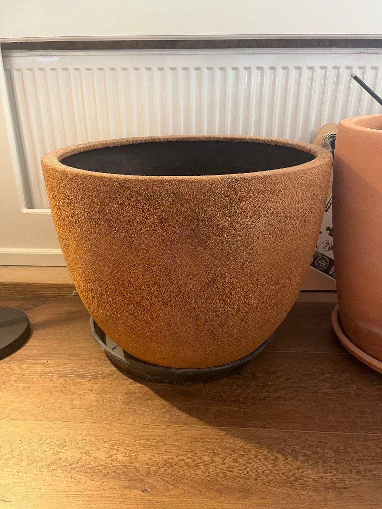 Grote bloempot Ø 55 cm incl. schotel + aarde, Ophalen, Kunststof, Gebruikt, 40 cm of meer