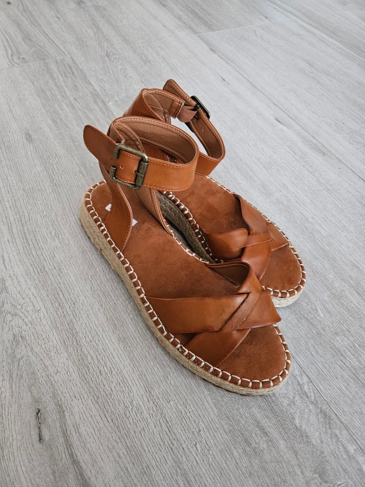 Damessandaal cognac mt 42 Nieuw, Ophalen, Nieuw