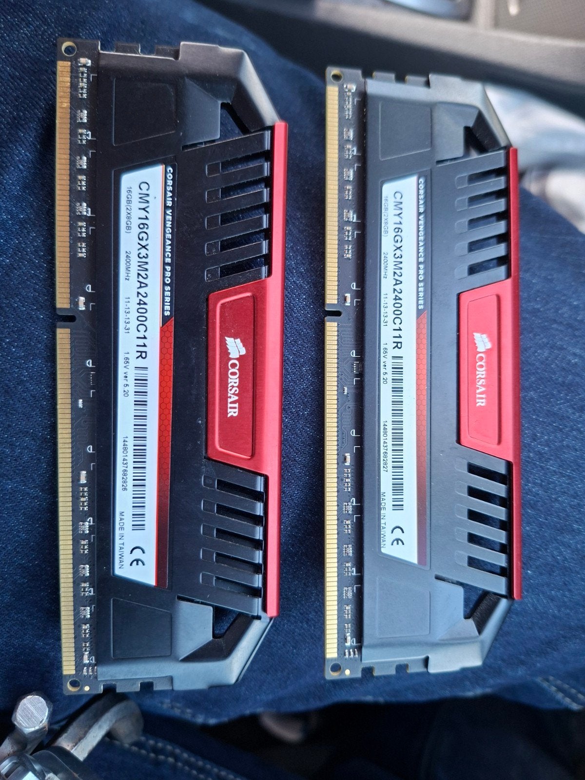 Corsair Vengeance Pro 16GB (2x8GB) DDR3 2400MHz RAM, Computers en Software, Ophalen of Verzenden