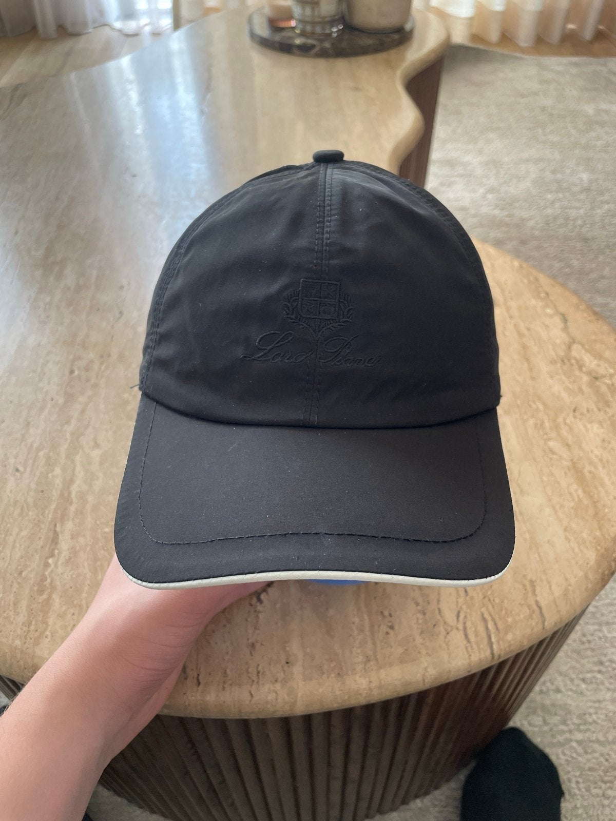 Loro Piana Storm System Pet - Zwart, Ophalen of Verzenden, Zo goed als nieuw, One size fits all, Pet