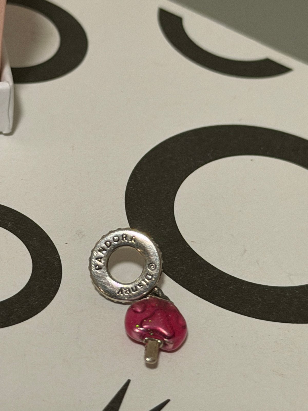 Pandora Disney Zootopia bedel - NWilde's Pawpsicle, Sieraden, Tassen en Uiterlijk, Verzenden, Pandora, Zo goed als nieuw, 1 bedel