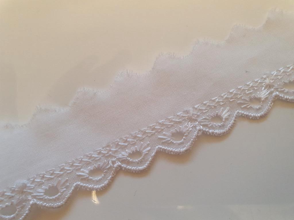 Katoen Broderie kant/band - wit 25mm #2654, Hobby en Vrije tijd, Naaien en Fournituren, Ophalen of Verzenden, Nieuw, Lint, Band of Elastiek
