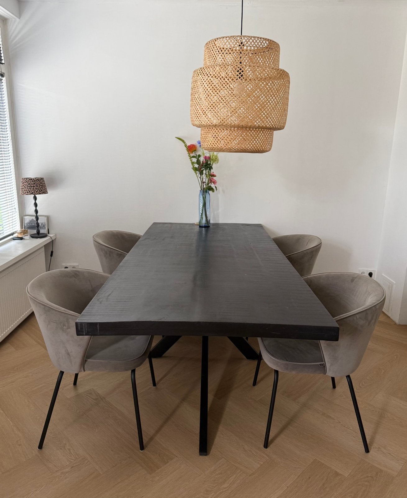Velvet kuipstoelen in grijs, Ophalen, Zo goed als nieuw, Rechthoekig, 50 tot 100 cm