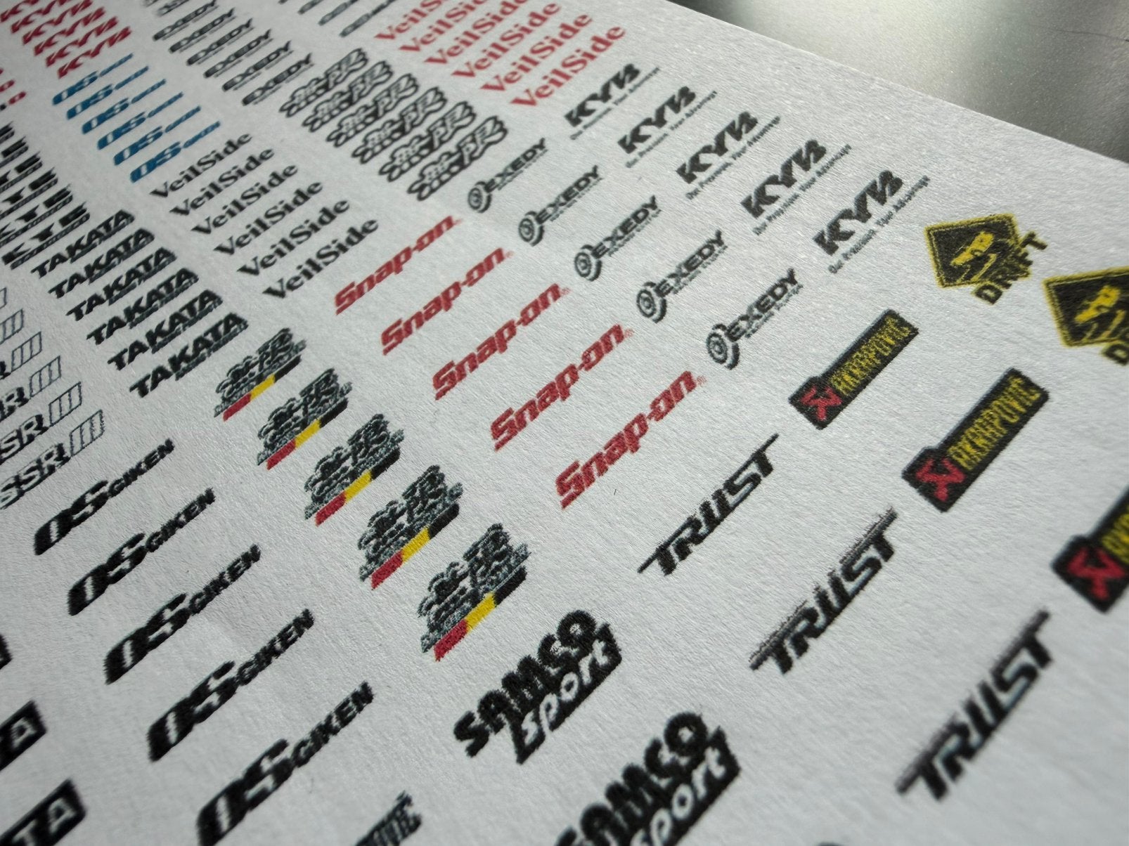 Water slide decals for 1/24 & 1/18 scale models., Ophalen of Verzenden, Winkel, Super of Benzinepomp, Zegels, Bonnen of Punten
