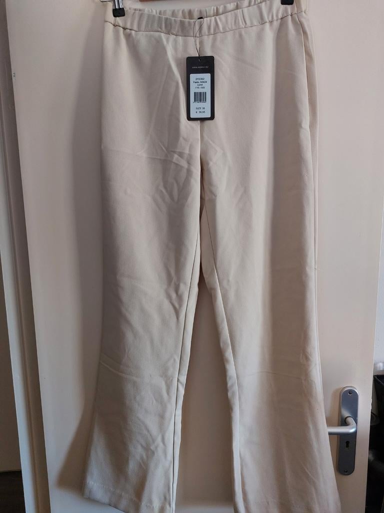 Nieuwe Norah broek, maat 36, Beige, Nieuw, Ophalen of Verzenden, Norah