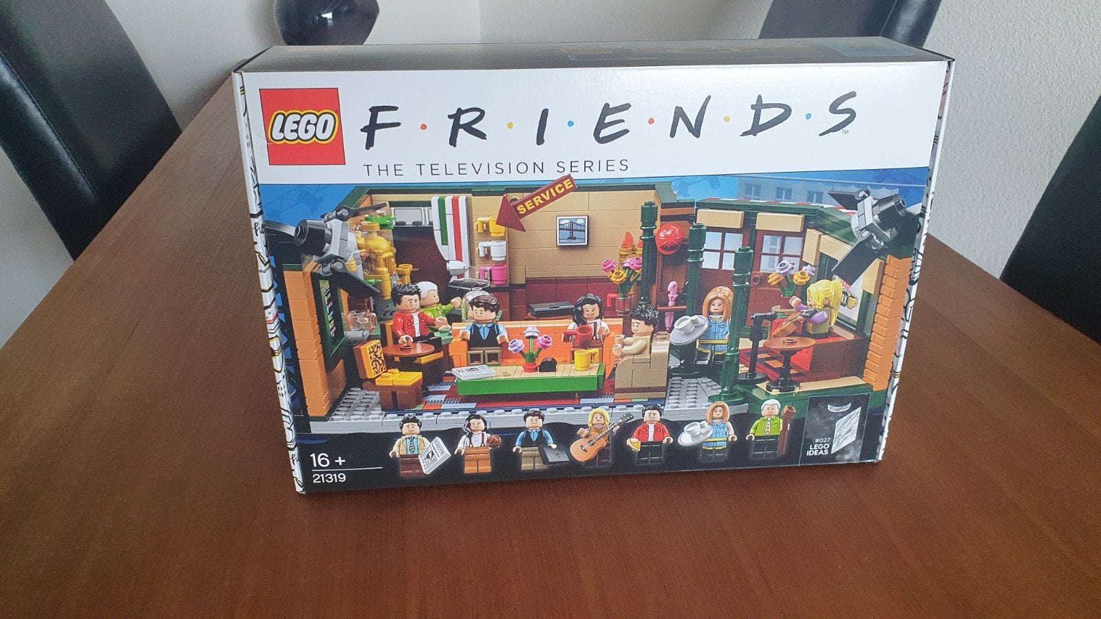 LEGO Friends Central Perk (21319) - Nieuw / Sealed in doos, Ophalen, Overige thema's, Lego, Nieuw