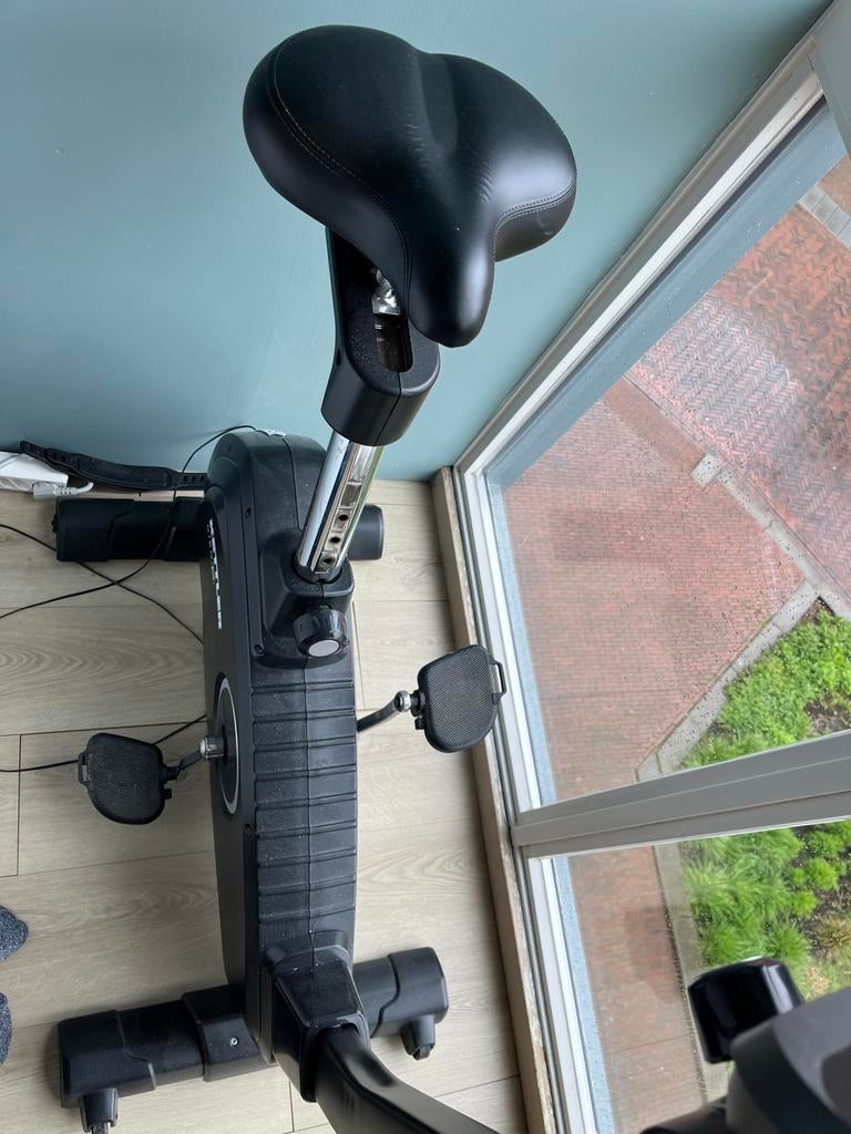 Kettler Hometrainer - Zo goed als nieuw, Sport en Fitness, Fitnessapparatuur, Ophalen, Zo goed als nieuw, Metaal, Benen