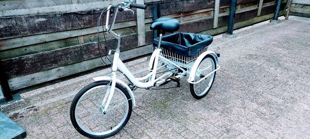 Te Koop een goede Driewielfiets, Ophalen, Nieuw, Schijfrem
