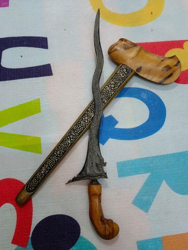 Antieke Kris Naga Siluman Pamor Uler Lulut Timoho-Hout SUY01, Wapen, Verzenden, Overige materialen, Indonesië