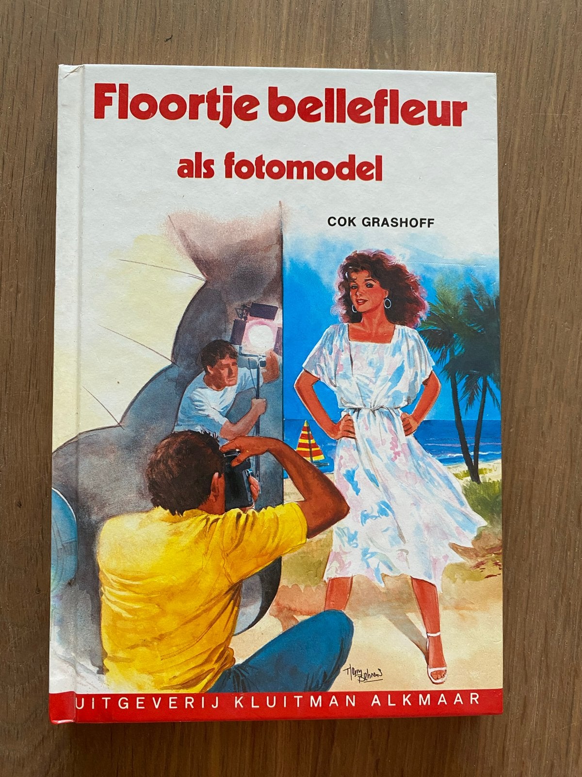 Grashoff - Floortje bellefleur als fotomodel, Ophalen of Verzenden, Gelezen, Grashoff, Fictie algemeen