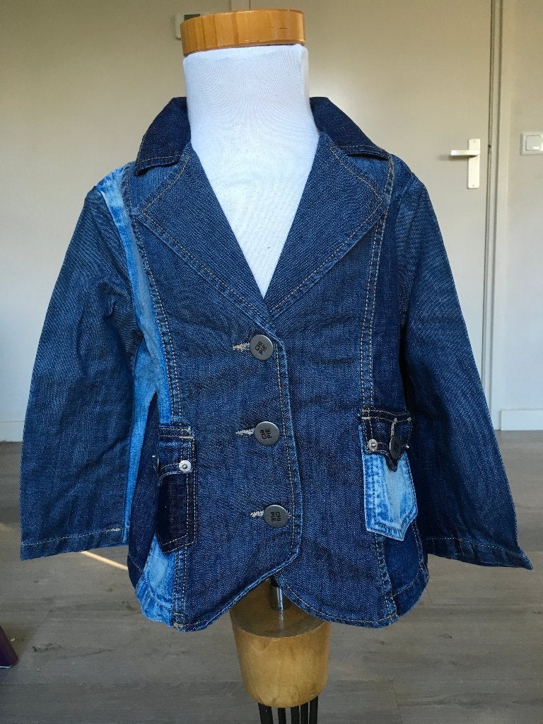 CHIPIE spijker jas / blazer nieuwstaat maat 104 D12, Meisje, Ophalen of Verzenden, Jas, CHIPIE