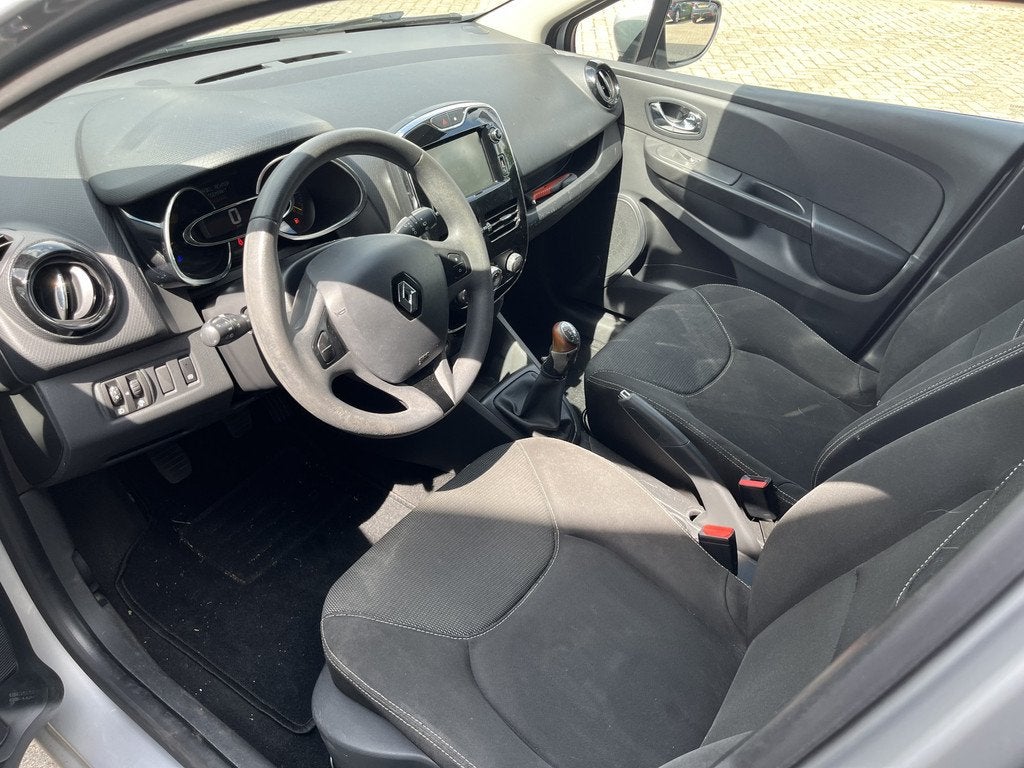 Renault Clio 1.5 dCi ECO Expression Airco / Cruise / Nav / B, Auto's, Renault, Voorwielaandrijving, Gebruikt, 4 cilinders, 96 €/maand