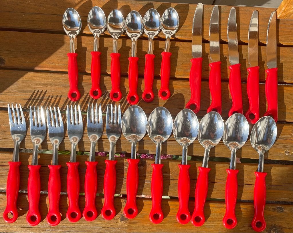 Bestekset met rood kunstof handvat | stainless steel, Ophalen of Verzenden, Rvs of Chroom