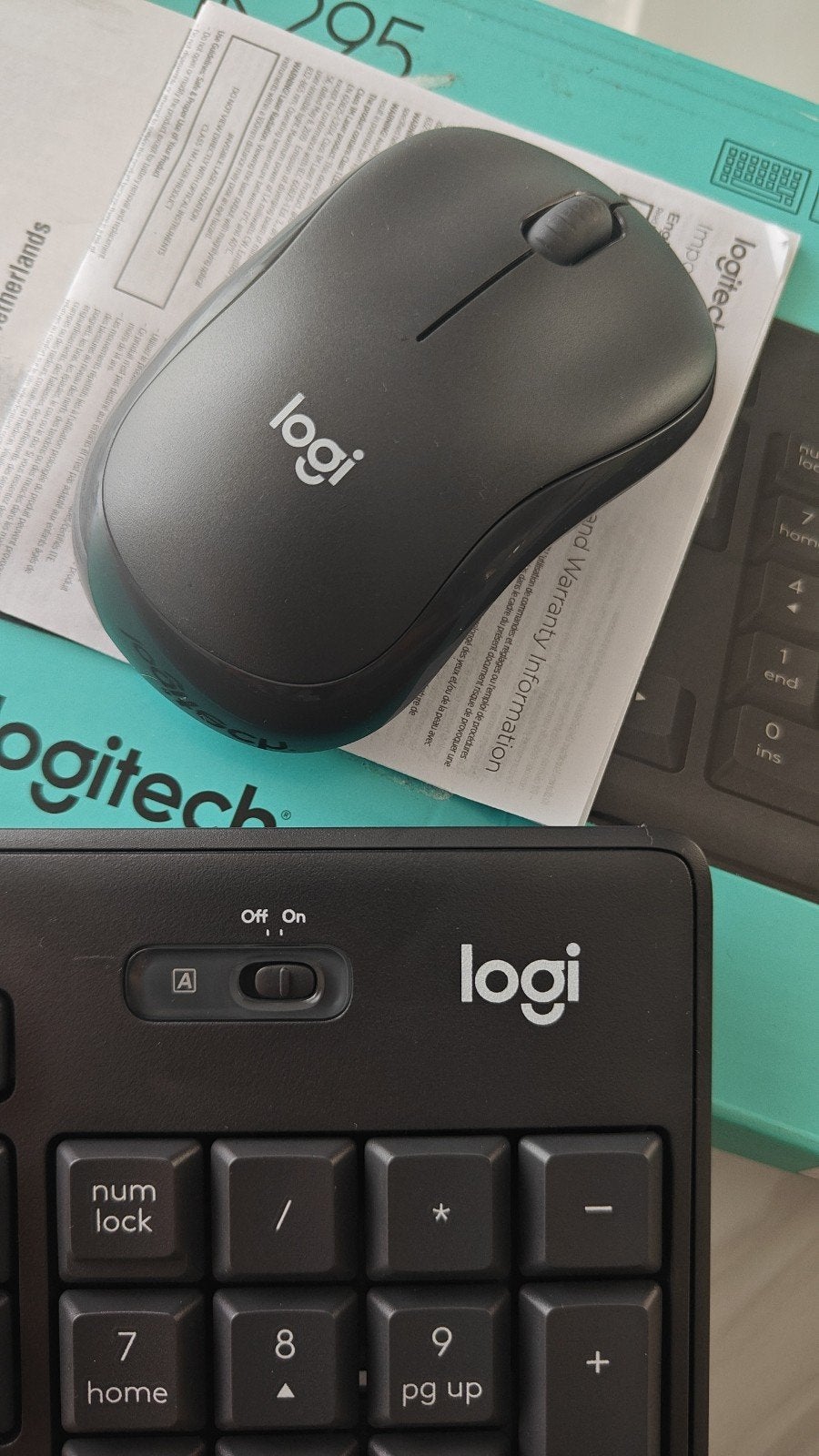 Logitech MK295 Silent Draadloos Toetsenbord & Muis Combo, Ophalen of Verzenden
